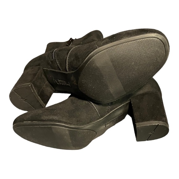 While Mountain Calisi Grey 2.5” Block Heeled Ankle Booties Fabric Upper 7 - Picture 4 of 7